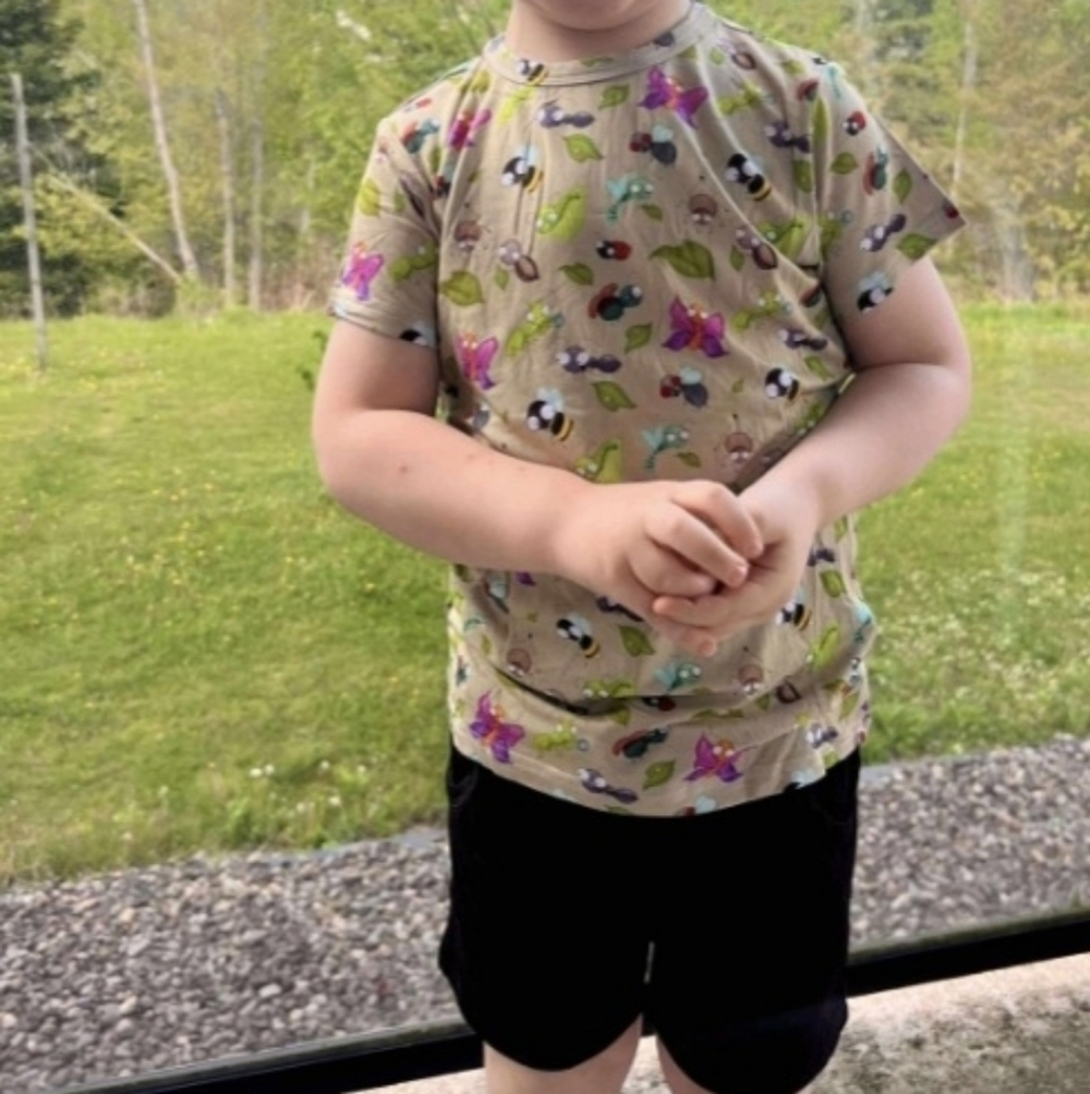 NEW SUTTONS BUTTONS BUSY BUGS BAMBOO TWO PIECE SHORT SET TODDLER 12-18 MONTHS